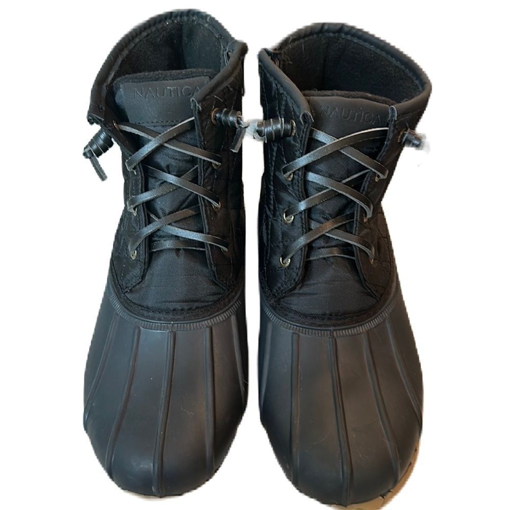Nautica Dorsay Navy Duck Boots Size 10